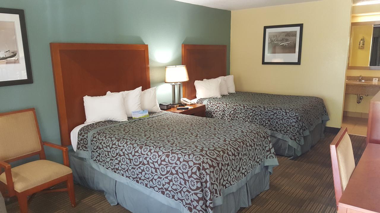 Days Inn By Wyndham Jacksonville Airport Exterior foto