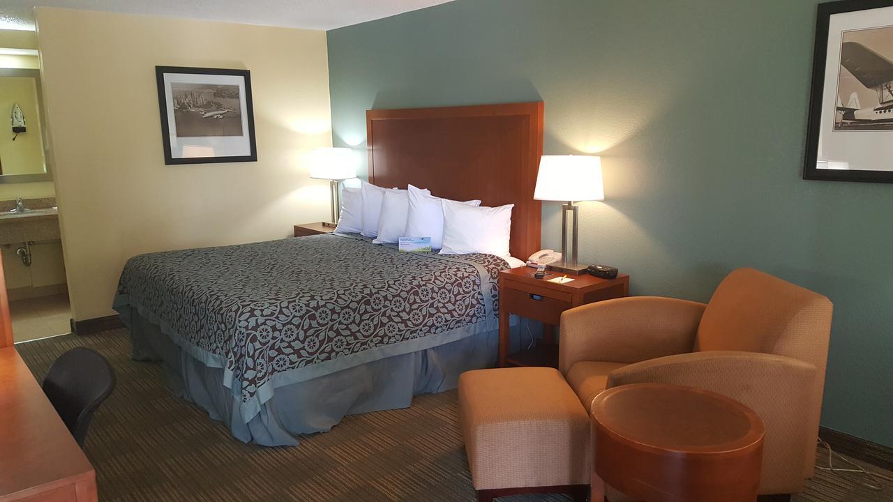 Days Inn By Wyndham Jacksonville Airport Exterior foto