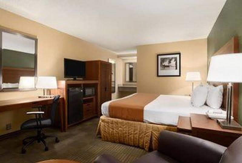 Days Inn By Wyndham Jacksonville Airport Exterior foto